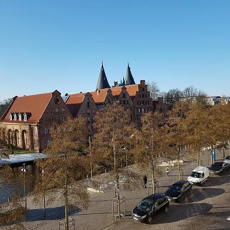 Appartementhaus Obertrave 3* Lübeck